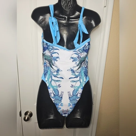 Stylewe one piece swim suit with sheer cover skirt NWOT - Picture 2 of 9